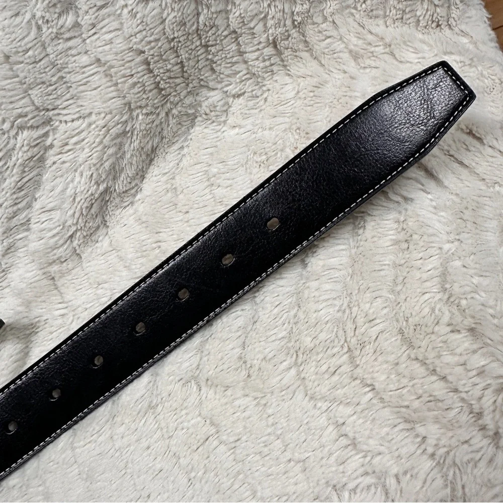 Swiss Gear Black / Brown Reversible Belt with Silver Buckle XXL 44 -48.